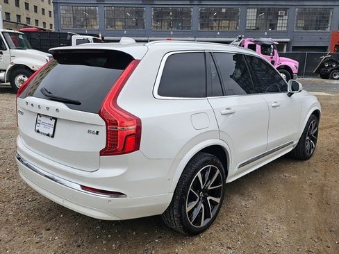 Certified 2024 Volvo XC90 B6 Plus image 4