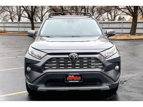 Used 2020 Toyota RAV4 Limited image 3
