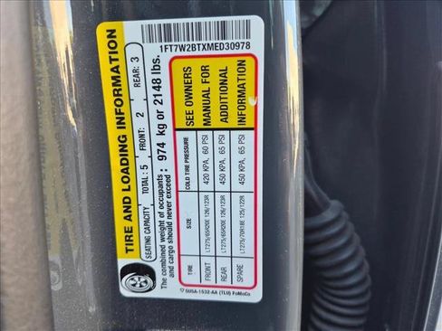 Used 2021 Ford F250 4x4 Crew Cab Super Duty image 18