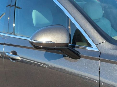 New 2026 Genesis GV70 2.5T Advanced image 11