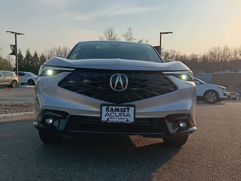 Used 2025 Acura ADX A-Spec image 9