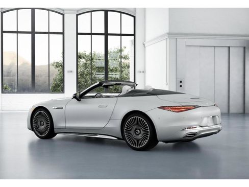 New 2026 Mercedes-Benz Maybach SL 680 image 32