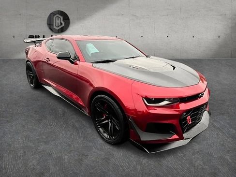 Used 2021 Chevrolet Camaro ZL1 RWD image 3