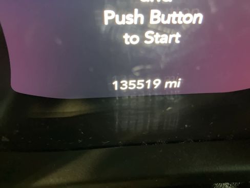 Used 2018 Jeep Wrangler Unlimited Sahara w/ Uconnect 4C Nav & Sound Group image 33