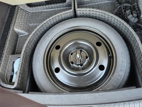 Used 2016 Lincoln MKX Select w/ Select Plus Package image 36