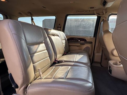 Used 2003 Ford Excursion Limited image 17