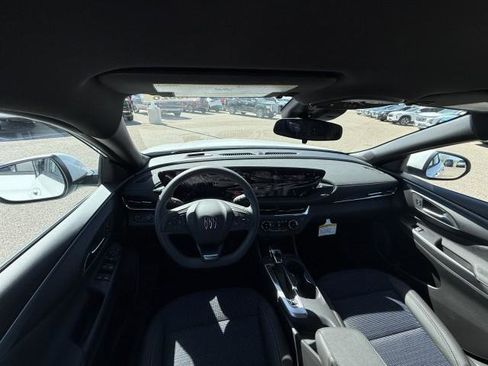 New 2026 Buick Envista Preferred image 25