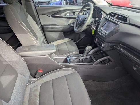 Used 2021 Chevrolet TrailBlazer LS image 26