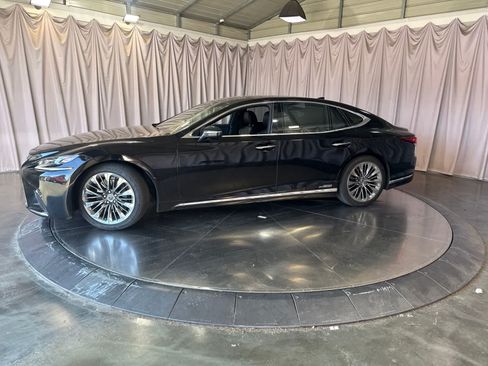 Used 2020 Lexus LS 500h w/ Luxury Package RWD image 7