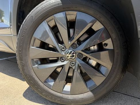 Used 2023 Volkswagen Taos S FWD image 9