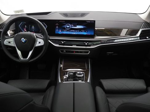 Certified 2026 BMW X7 xDrive40i w/ Premium Package AWD/4WD image 10