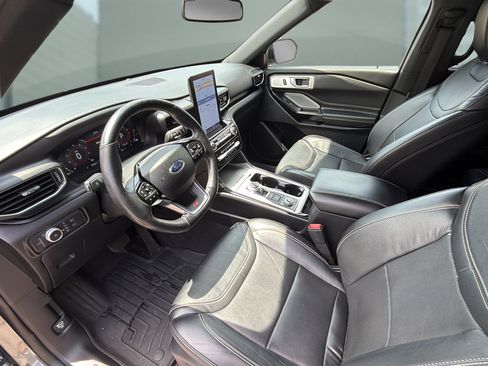 Used 2021 Ford Explorer ST w/ Equipment Group 401A AWD/4WD image 9