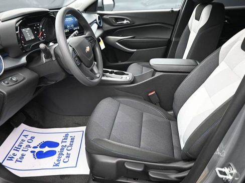 New 2026 Chevrolet Trax LS w/ LS Convenience Package image 12