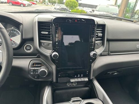 Used 2025 RAM 1500 Big Horn AWD/4WD image 14