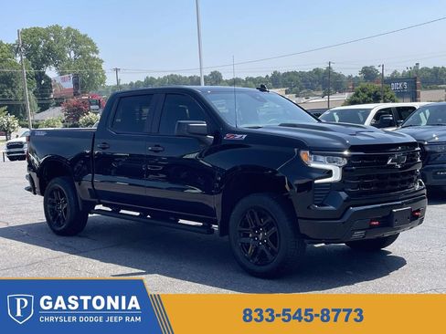 Used 2026 Chevrolet Silverado 1500 LT Trail Boss w/ Convenience Package II AWD/4WD image 1