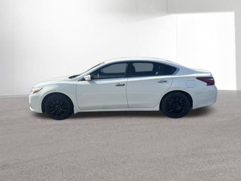Used 2018 Nissan Altima 2.5 S w/ S Convenience Package FWD image 10