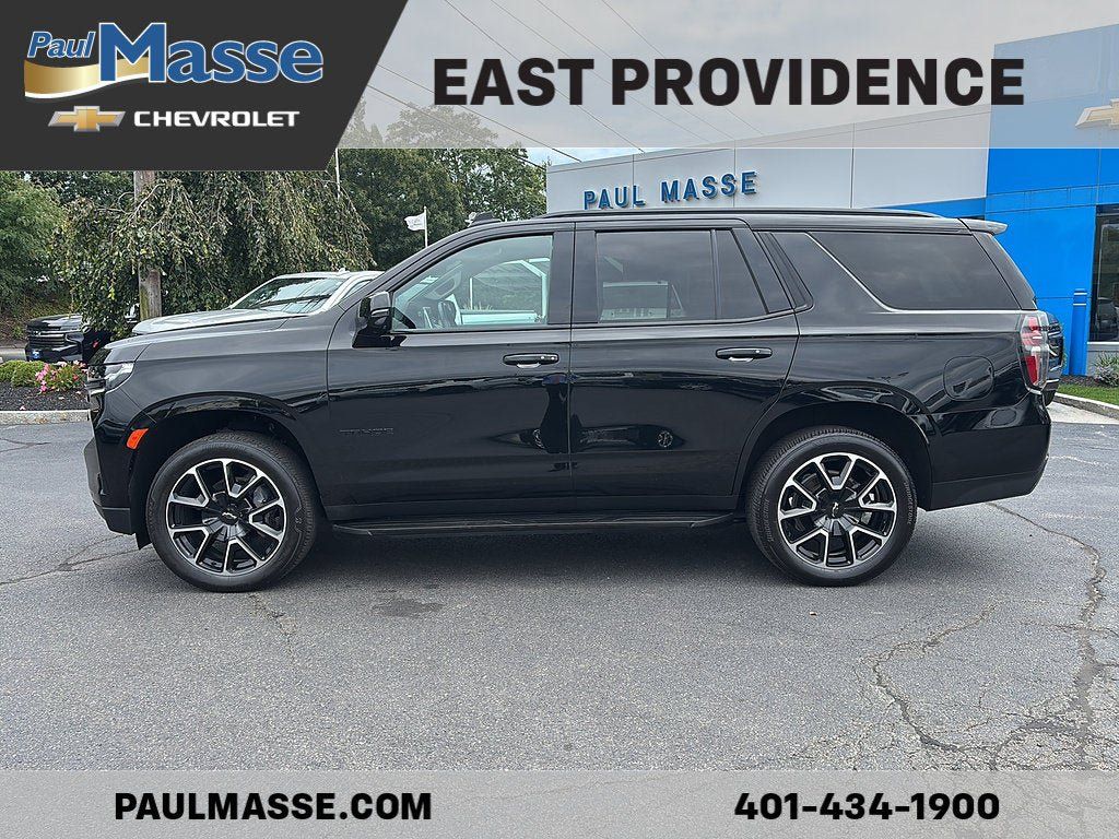 Used 2024 Chevrolet Tahoe RST w/ Luxury Package AWD/4WD image 3