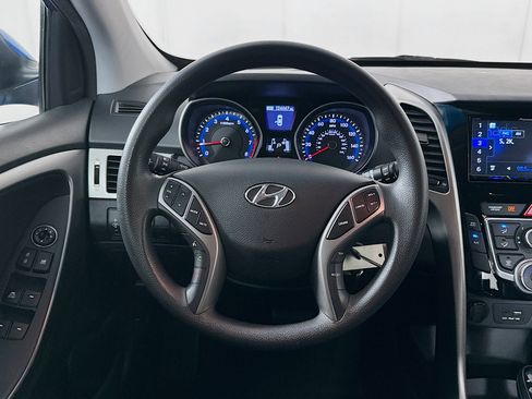 Used 2017 Hyundai Elantra GT FWD image 17