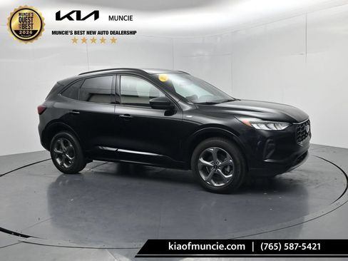Used 2023 Ford Escape ST-Line w/ Tech Pack #1 AWD/4WD image 1