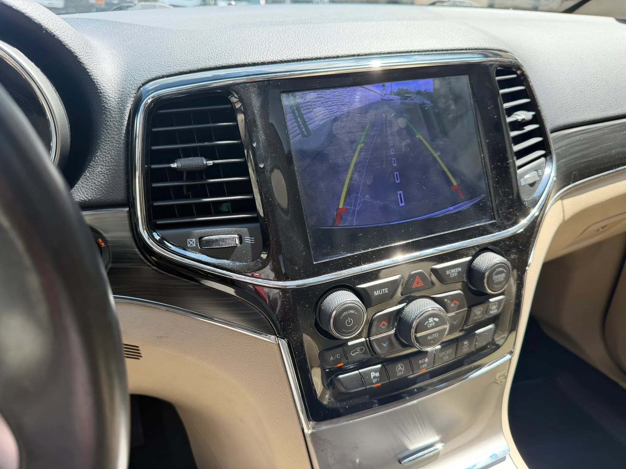Used 2019 Jeep Grand Cherokee Limited AWD/4WD image 41
