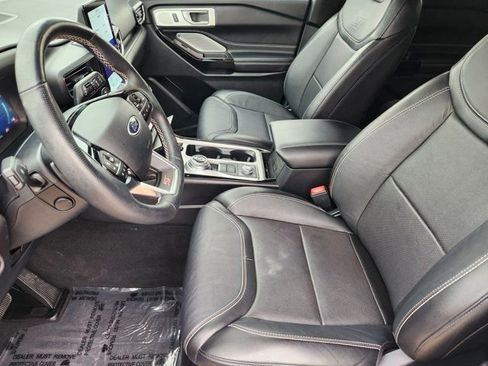 Used 2021 Ford Explorer ST w/ Equipment Group 401A image 4