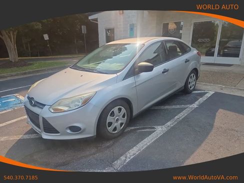 Used 2014 Ford Focus S FWD image 1
