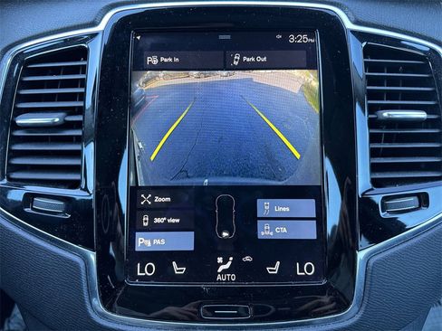 Used 2017 Volvo XC90 T5 Momentum w/ Vision Package image 20