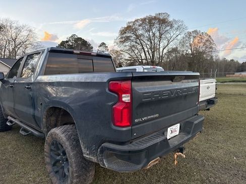 Used 2021 Chevrolet Silverado 1500 LT Trail Boss w/ Convenience Package II image 5