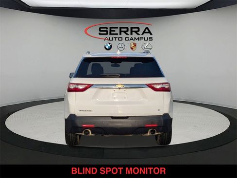 Used 2018 Chevrolet Traverse LT image 14