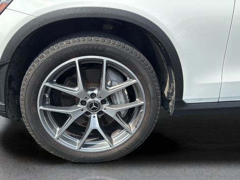 Used 2020 Mercedes-Benz GLC 300 4MATIC image 16