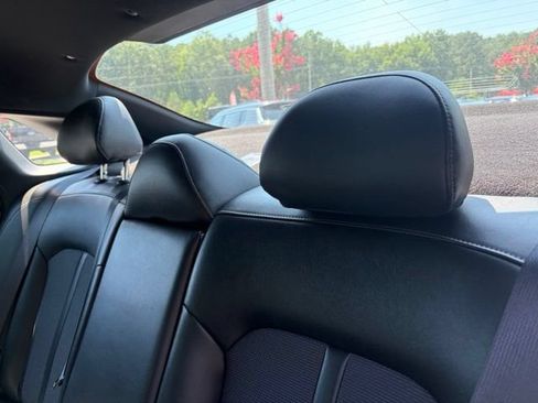Used 2022 Kia K5 GT-Line FWD image 16