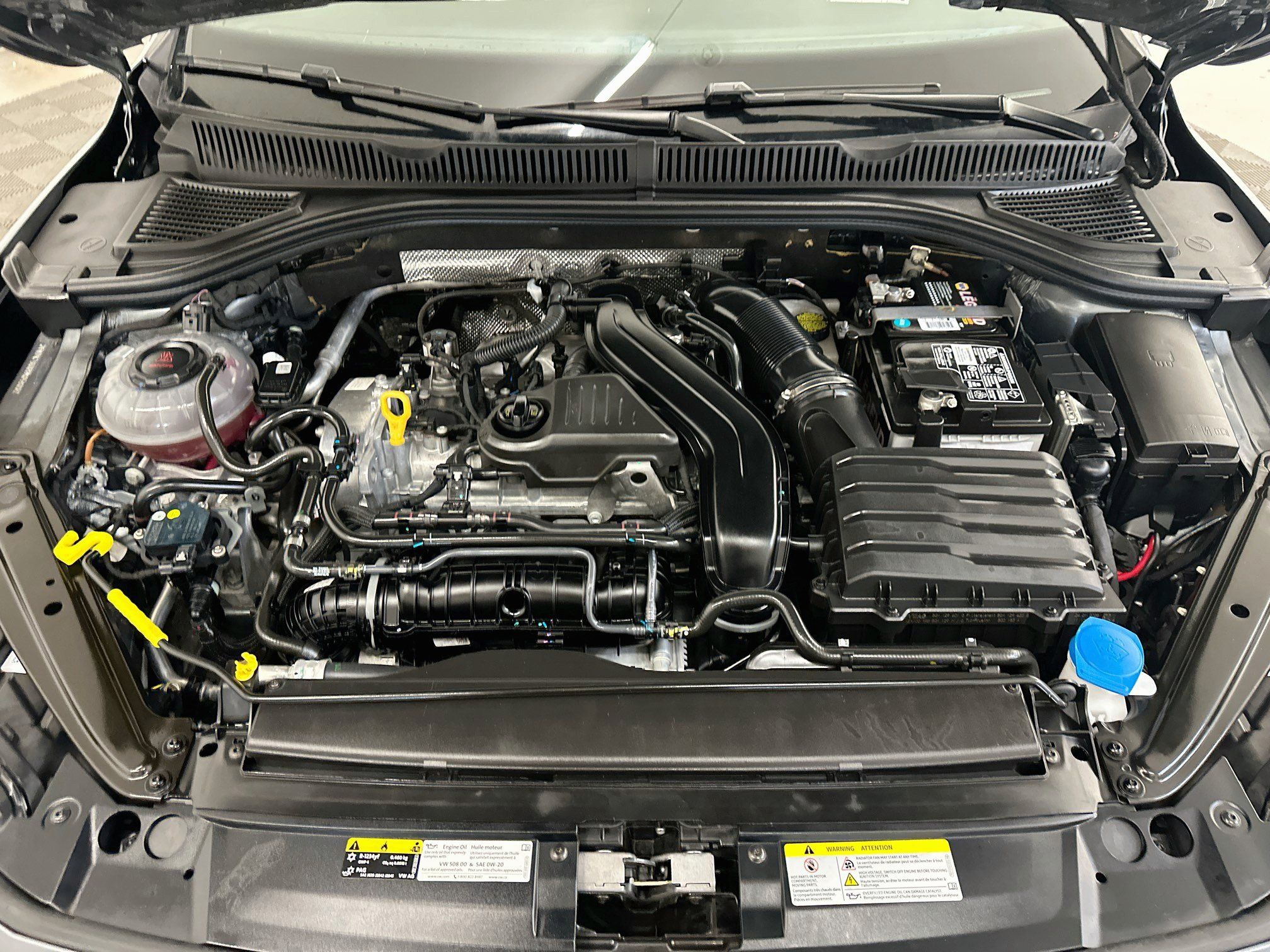 Used 2025 Volkswagen Jetta Sport FWD image 33