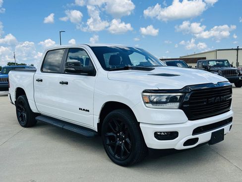 Used 2023 RAM 1500 Laramie AWD/4WD image 2