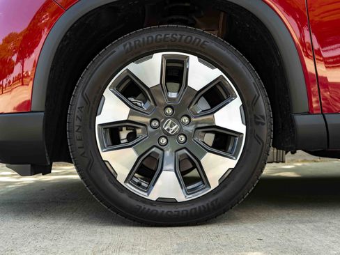 Used 2026 Honda Pilot Elite image 14
