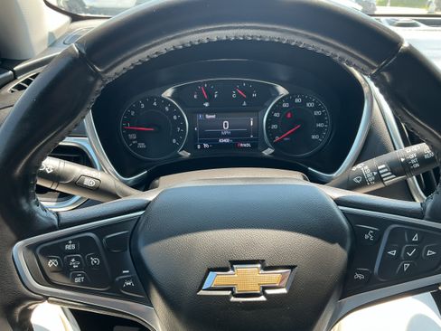 Certified 2022 Chevrolet Equinox LT AWD/4WD image 9