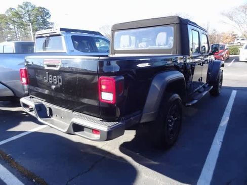 Used 2024 Jeep Gladiator Sport image 5