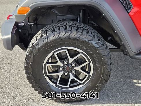 Used 2024 Jeep Wrangler Unlimited Rubicon w/ Technology Group AWD/4WD image 23