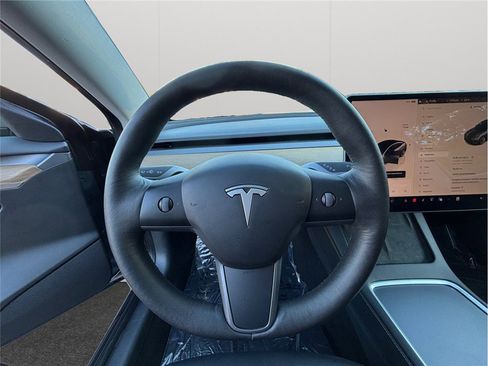 Used 2022 Tesla Model 3 Long Range image 23