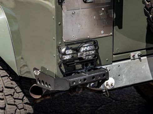 Used 1991 Land Rover Defender 110 image 24