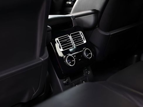 Used 2022 Land Rover Range Rover P525 Westminster Edition image 57