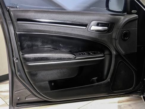 Used 2021 Chrysler 300 S RWD image 48