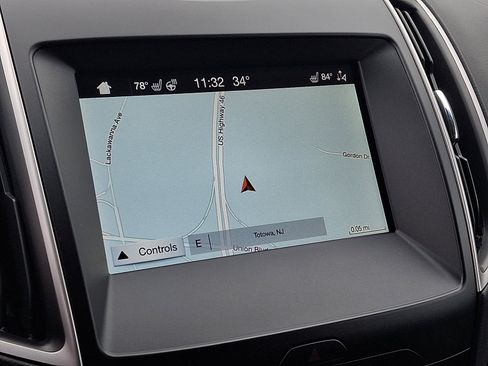 Used 2019 Ford Edge SEL w/ Equipment Group 201A image 16