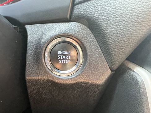 Used 2021 Toyota RAV4 XLE image 22