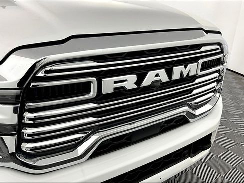Used 2025 RAM 2500 Laramie image 35