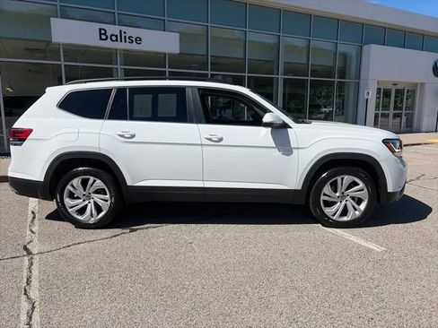 Used 2023 Volkswagen Atlas SE w/ Panoramic Sunroof Package AWD/4WD image 2