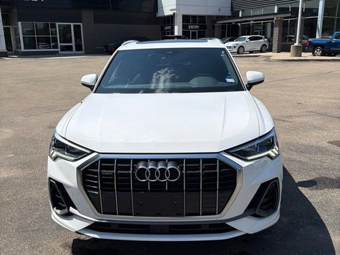 Used 2025 Audi Q3 2.0T Premium AWD/4WD image 2