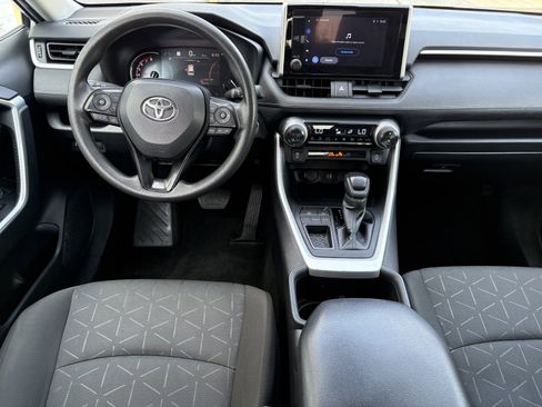 Used 2024 Toyota RAV4 XLE FWD image 12