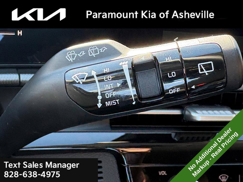 New 2027 Kia Sportage LX FWD image 25