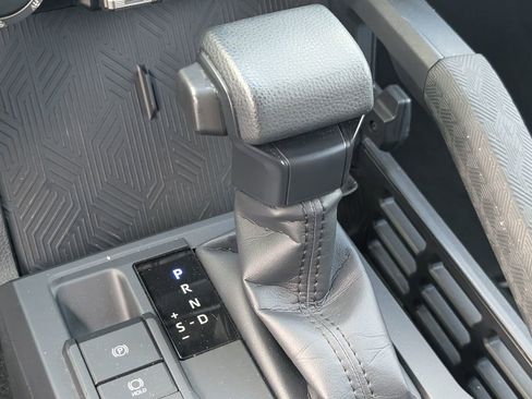 Used 2025 Toyota Tacoma SR image 21