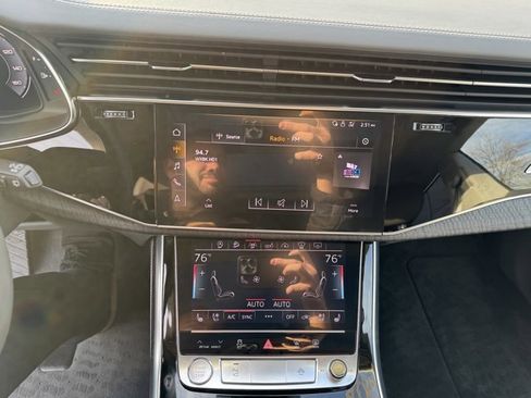 Used 2019 Audi Q8 Prestige image 17
